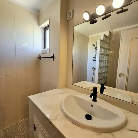 Belles 2 Bedroom Ap Club Апартаменты