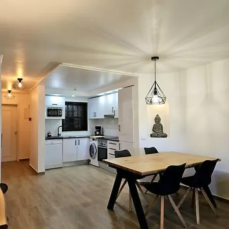 Lägenhet Belles 2 Bedroom Ap Club