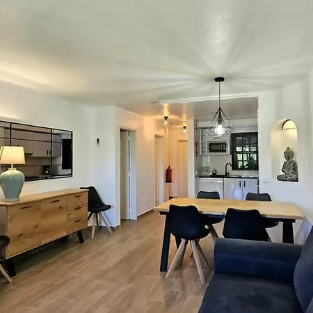 Belles 2 Bedroom Ap Club Lägenhet *